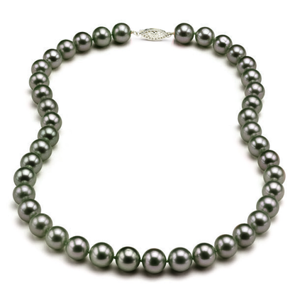 LuxeVera™ Pearl Necklace — Command Every Room with Timeless, Hypnotic Shine