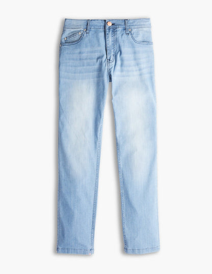 EdgeFlex Denim™ — Comfort That Holds Its Shape