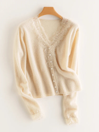 Elara — Weicher Kaschmir-Spitzen-Cardigan zum Layern