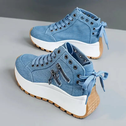 Sneakers in denim Norla — Scarpe casual con plateau chunky, zip e dettagli a fiocco