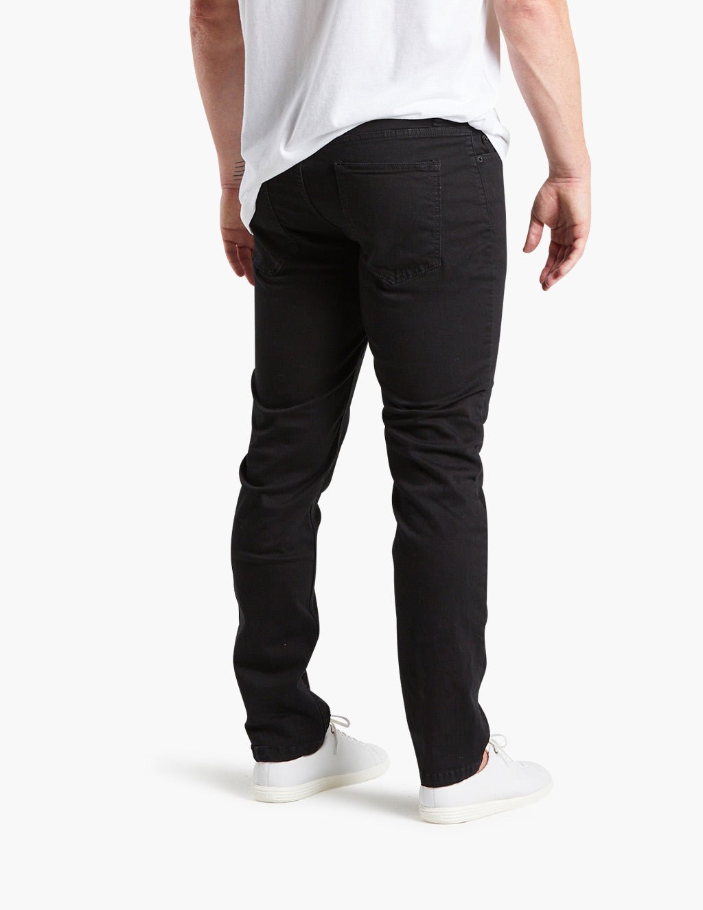 EdgeFlex Denim™ — Comfort That Holds Its Shape
