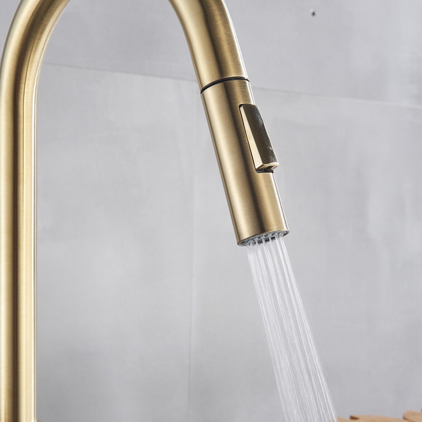 Kellen Touch Kitchen Faucet — Pull-Out Sprayer with Touch Sense Technology