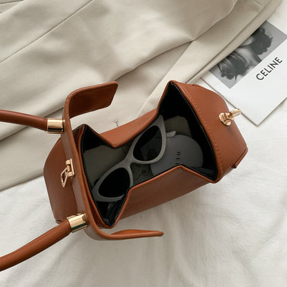 Cynera™ Sphere Bag — Own Every Room with Bold, Head-Turning Glamour
