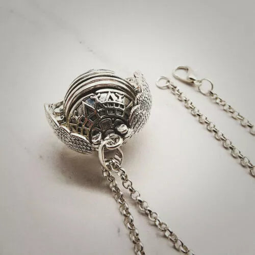 TimelessTreasures™ — Hold Every Precious Memory Close and Shine with Effortless Elegance