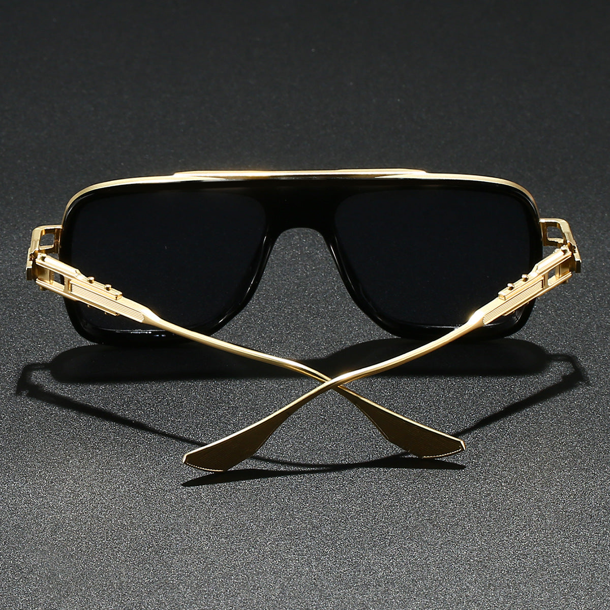 Maverick Aviator Shades™ — Dominez Chaque Pièce avec Légèreté et Style Époustouflant