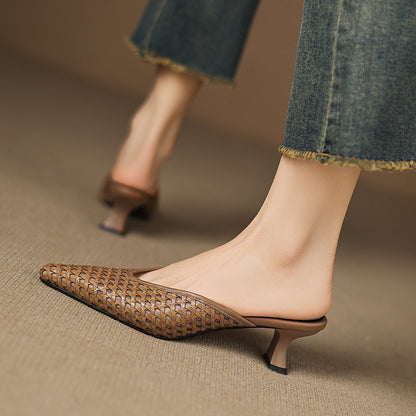 Liora — Handgewebte Pumps aus echtem Leder mit niedrigem Kitten-Heel