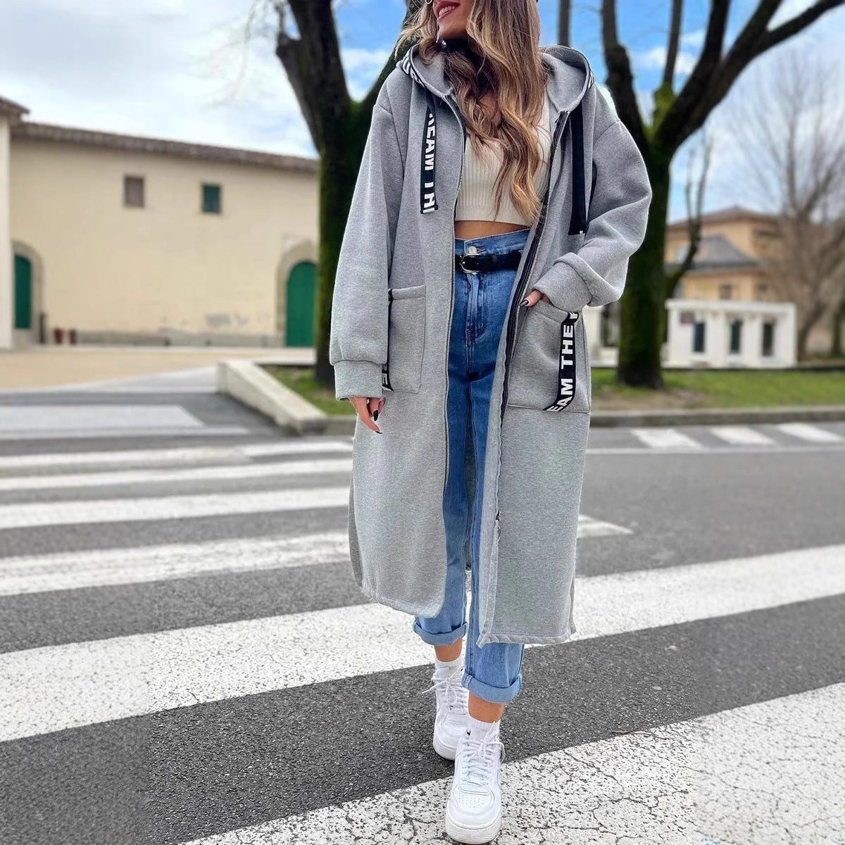 LongLine Hoodie™ — Eie ustoppelig selvtillit med dristig stil og koselig frihet