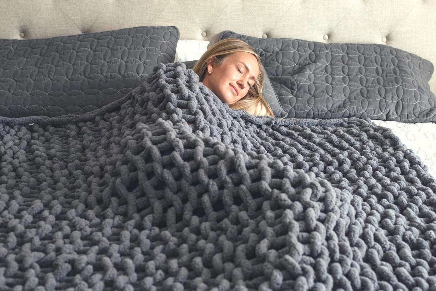 The Gift Everyone Will Cling To™ — Sink Into Hypoallergenic Bliss That Warms Your Soul
