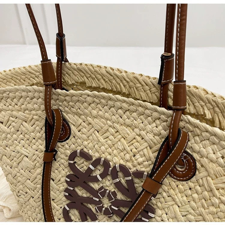 Cala Tote — Borsa da spiaggia in paglia intrecciata a mano con manici regolabili