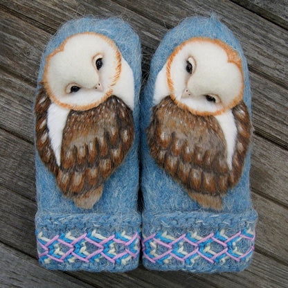 Alvryn Nordic Wool Mittens — Handknitted Warmth with Owl Detail