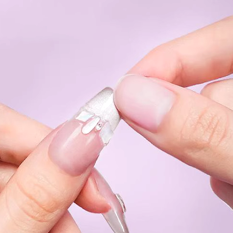 Lipicare™ — Flaunt Flawless Nails That Command Attention Instantly