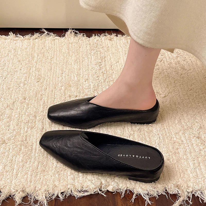 FeatherLite Flats™ — Gehen Sie selbstbewusst in ganztägigem Komfort und tierfreundlichem Stil