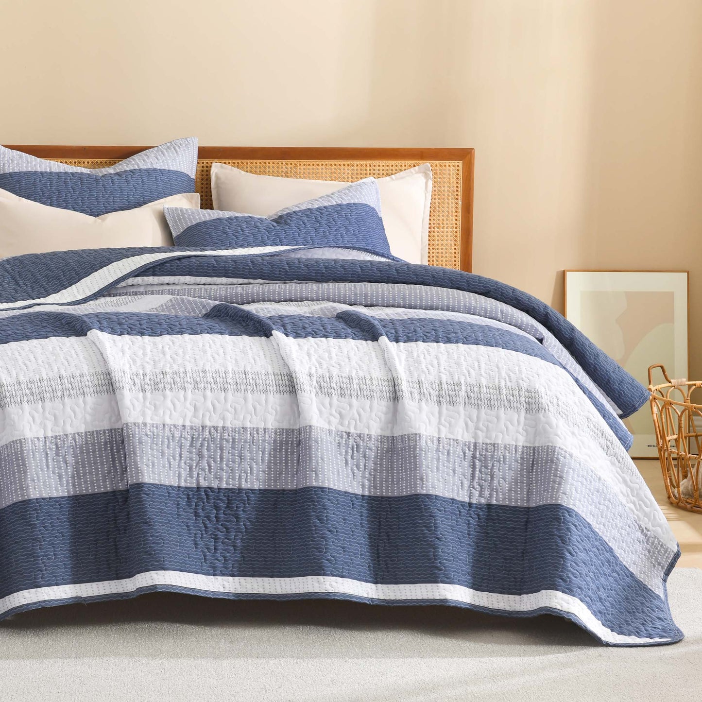 ShadowVeil™ Stripe Quilt Set — Unleash Bold Style and Year-Round Cloudlike Comfort