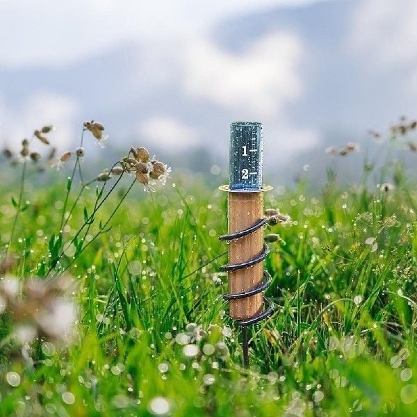 Copper Rain Gauge™ — Transform Your Garden Into a Spellbinding Rain Dance Experience