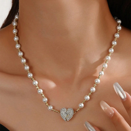 💖 The perfect gift for love and elegance - Lumora heart pearl necklace 💖