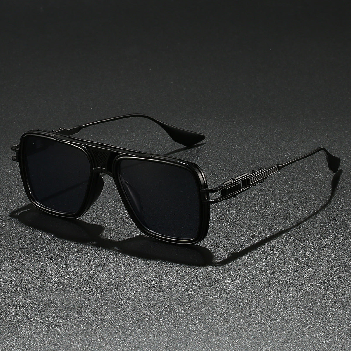 Maverick Aviator Shades™ — Dominez Chaque Pièce avec Légèreté et Style Époustouflant