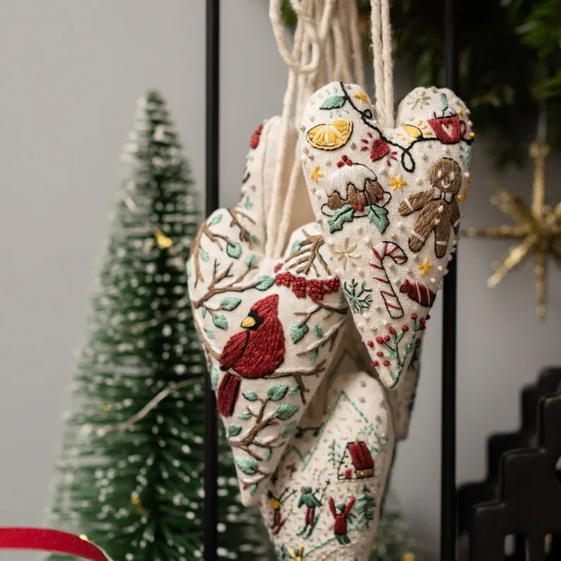 FestiveThread™ Heart Embroidery Kit — Skab hyggelig julemagi, der varmer hvert hjørne af dit hjem