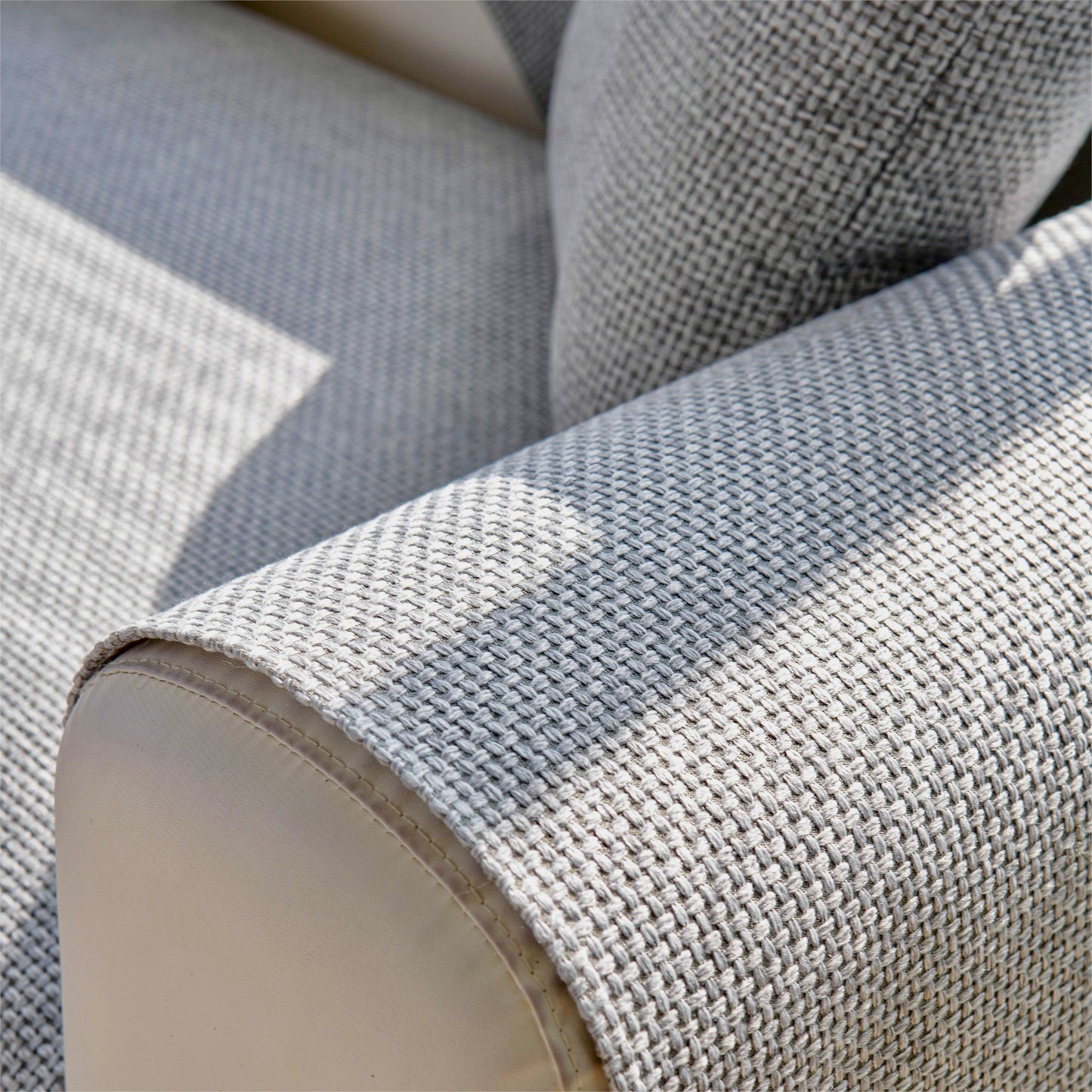 GLIZM Sofa Cover™ — Wrinkle-Free Comfort That Clings So You Can Relax in Style