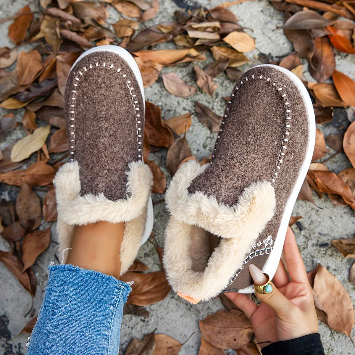 Velloro Bloom — Women’s Weatherproof Fleece-Lined Boots for Winter