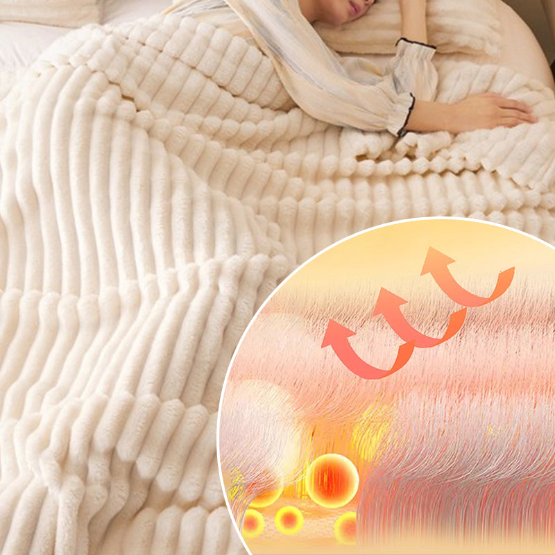WhisperSoft Throw™ — Wrap Yourself in Effortless Warmth and Timeless Comfort
