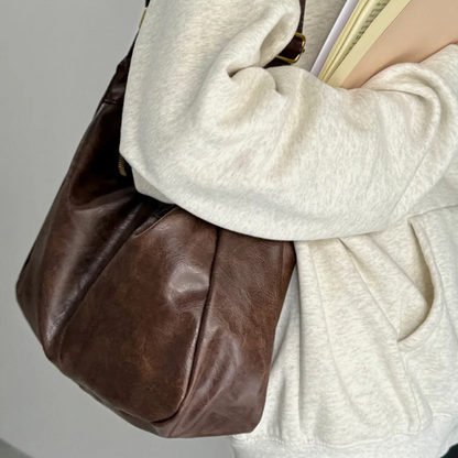 Ava Everyday Shoulder Bag | Stylish and Versatile 5