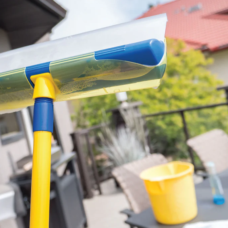 Clarity Cleaning Set | Streak-Free Silicone Blade 3