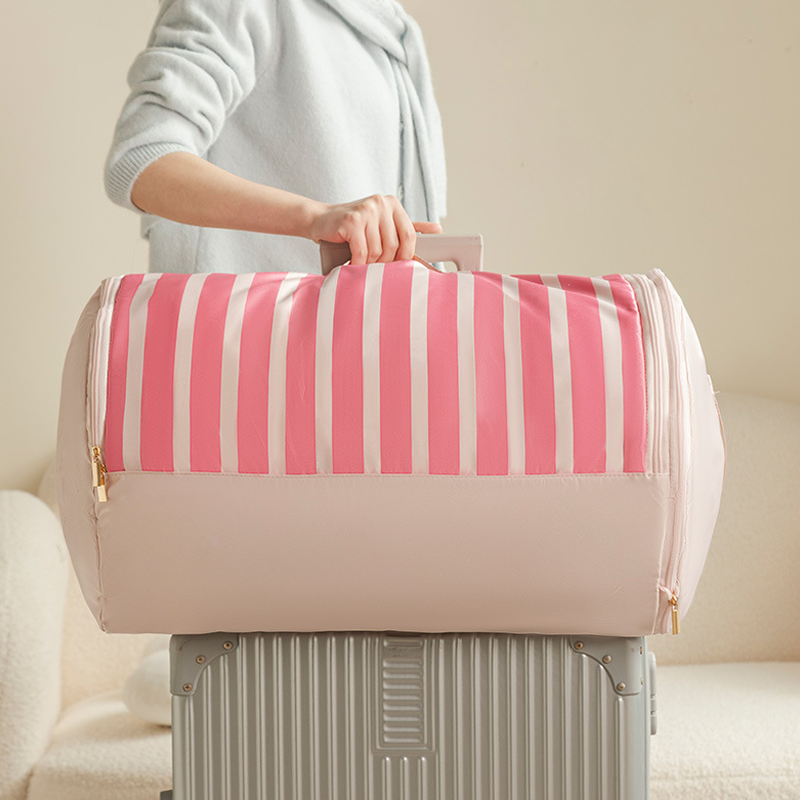 Cylindra Quilt Storage Bag | Zipper Compression System 6