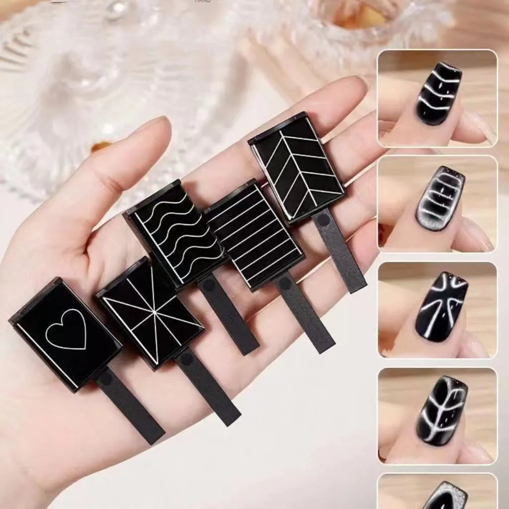 Nail Art Cat Eyes Heart Magnet