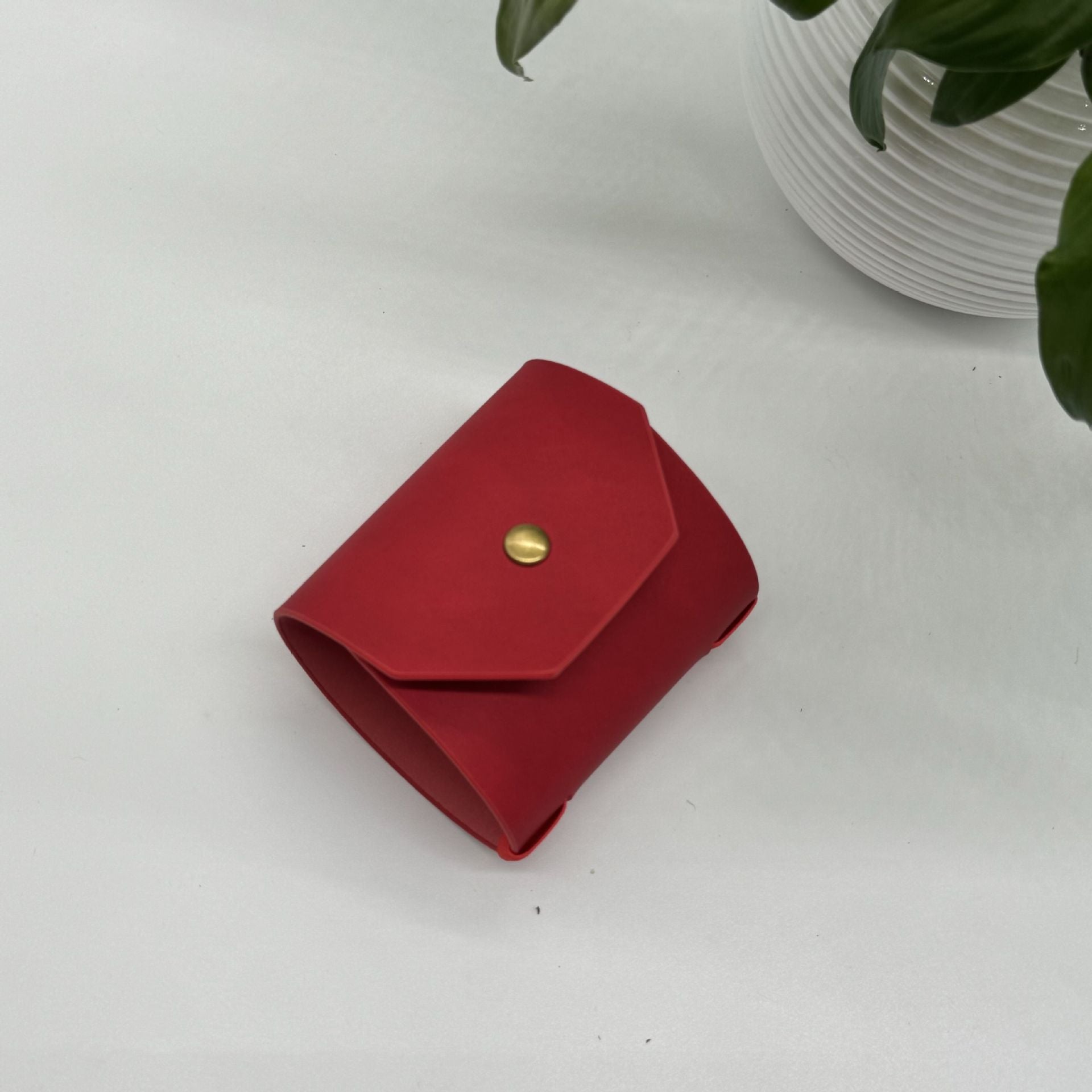 Luno Cash Wrap Wallet | Premium Leather, Magnetic Clasp 10