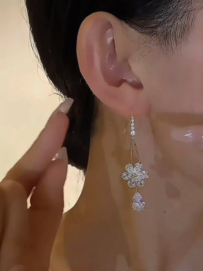 Lunora Earrings | Gold Plated, Lightweight Design 3