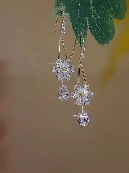 Lunora Earrings | Gold Plated, Lightweight Design 4