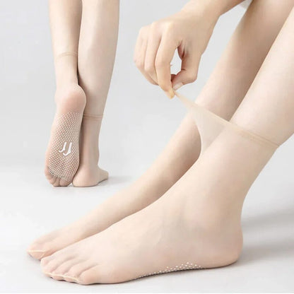 Luxe Invisible Socks | Slip-Resistant Crystal Silk 2