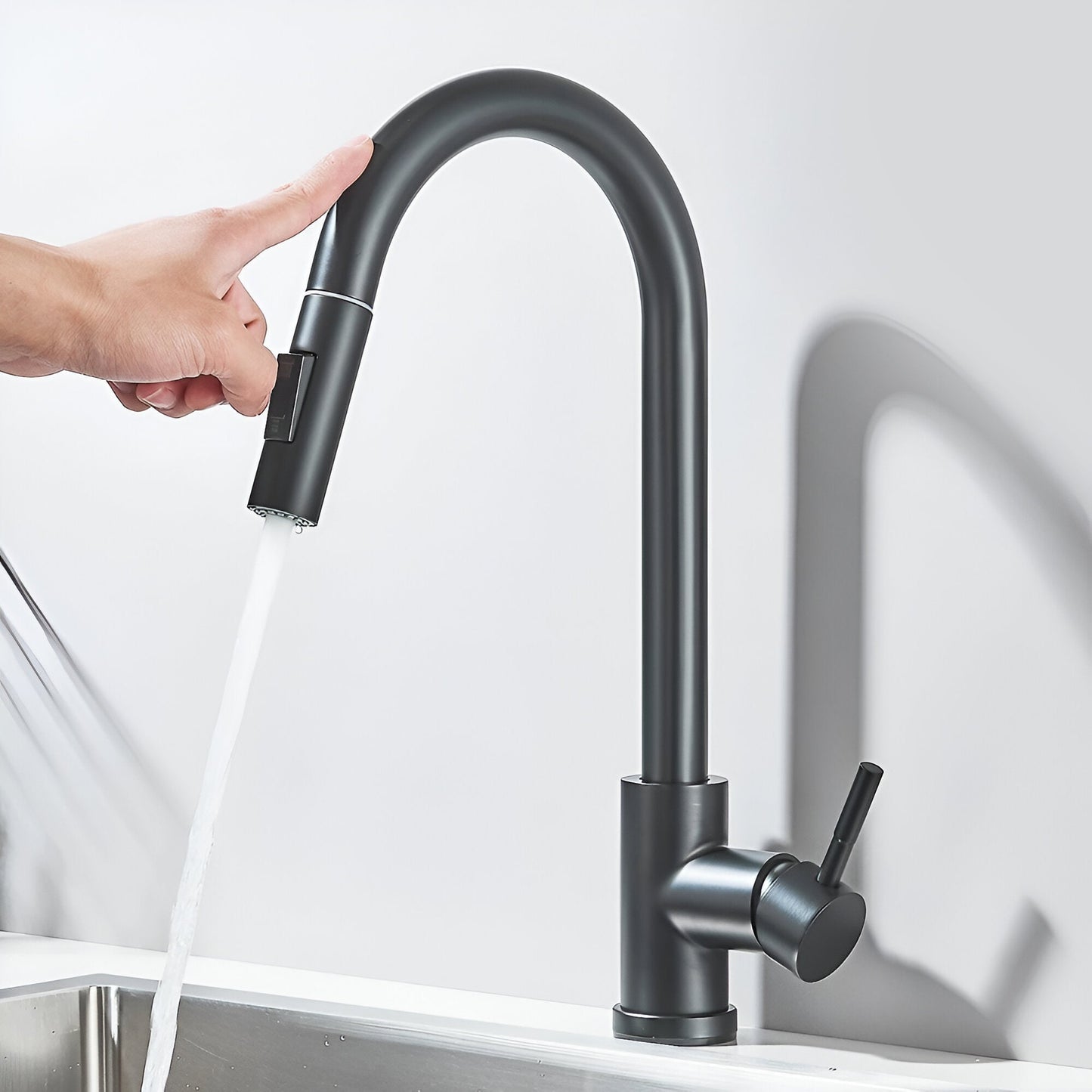 Kellen Touch Kitchen Faucet — Pull-Out Sprayer with Touch Sense Technology