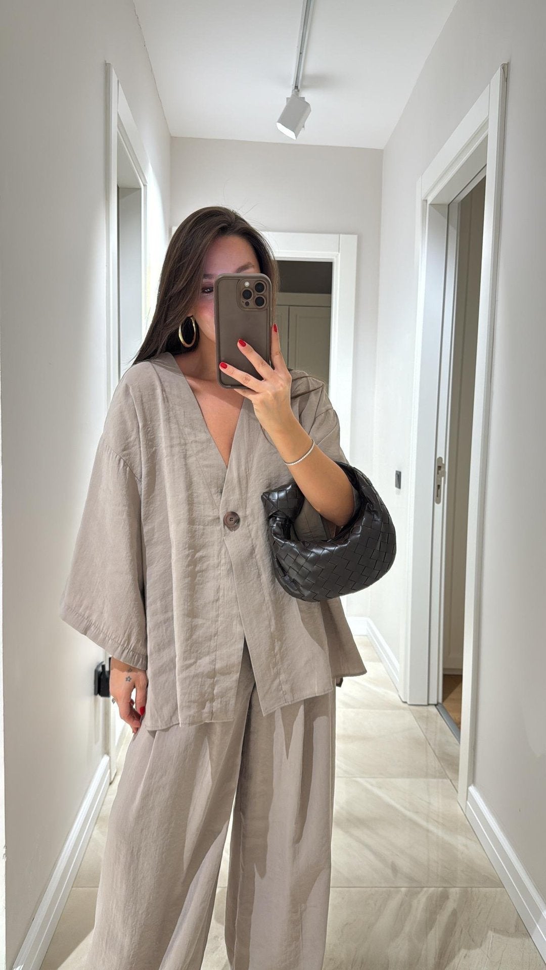 Completo Due Pezzi Sola | Lino Confortevole, Stile Versatile