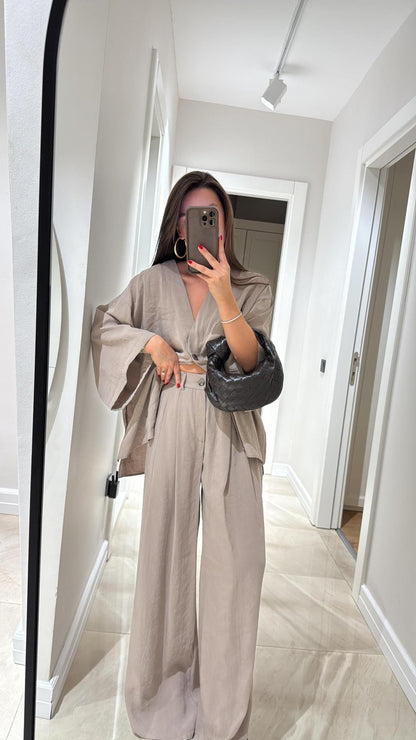 Sola Two-Piece Suit | Comfortable Linen, Versatile Style 4