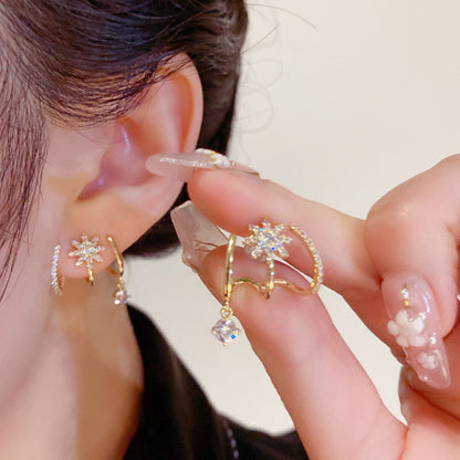 Sparklia Claw Earrings | Celestial Design, Comfortable Fit 1