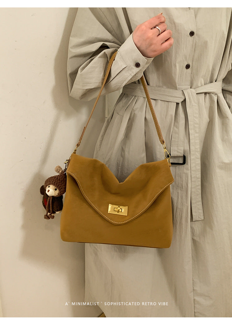 Urbane Envelope Bag | Gravity-Neutral Design, Water-Resistant 3