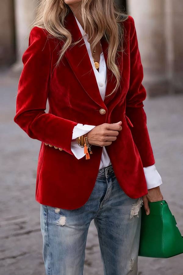 Vera Velvet Blazer | Slim-Fit, Luxurious Texture 2
