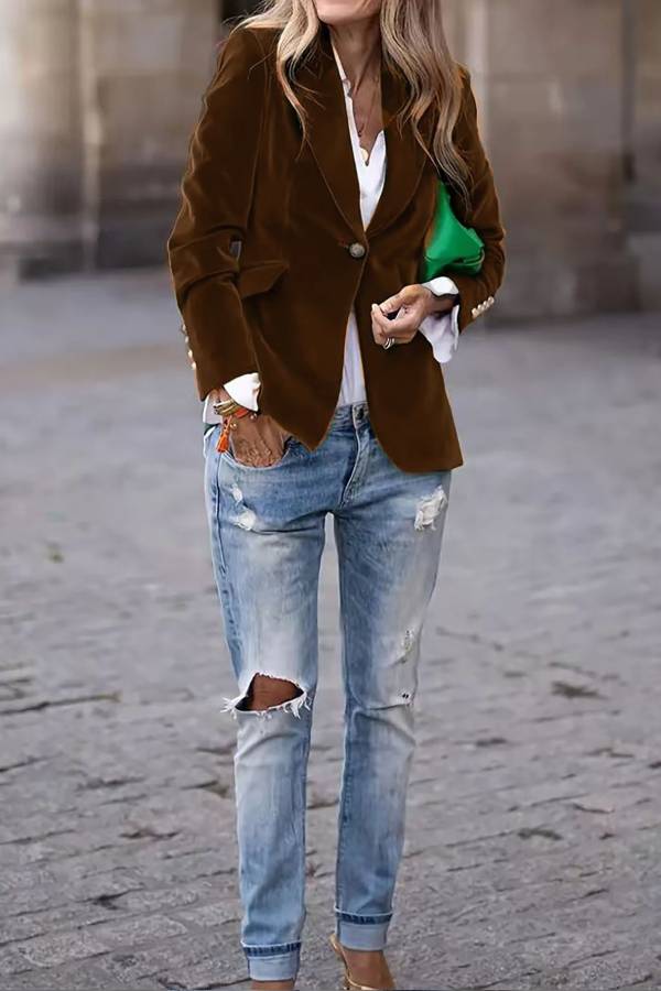 Vera Velvet Blazer | Slim-Fit, Luxurious Texture 5