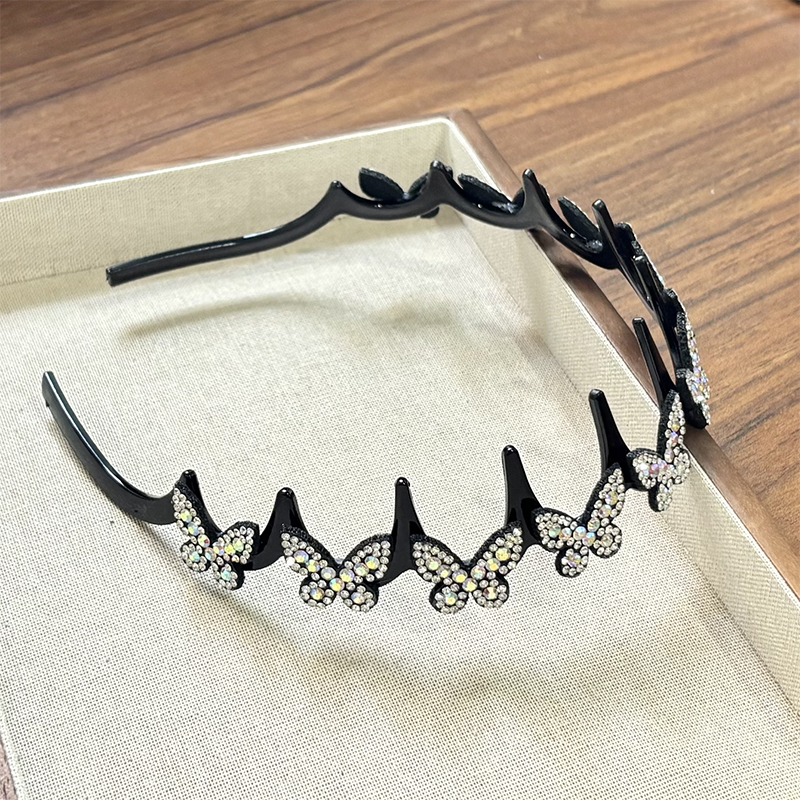 Viva Wavy Headband Set | Rhinestone Butterfly Design for Women 13