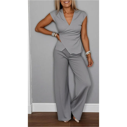 Wina Women's Outfit | V-Neck Top & Pants Set, Plus Size Clothing, Comfortable Fit 4