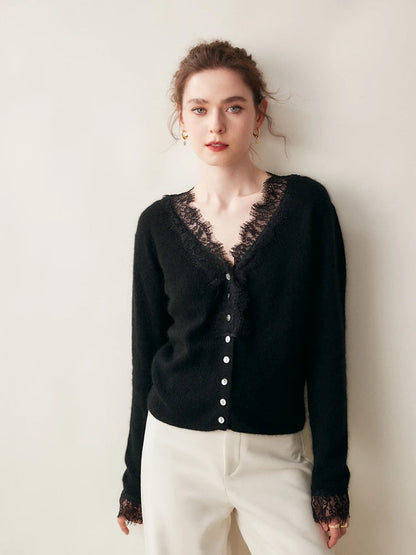 Elara — Weicher Kaschmir-Spitzen-Cardigan zum Layern