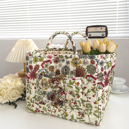 Liora — Gewatteerde bloemen shopper met ruim en opvouwbaar ontwerp