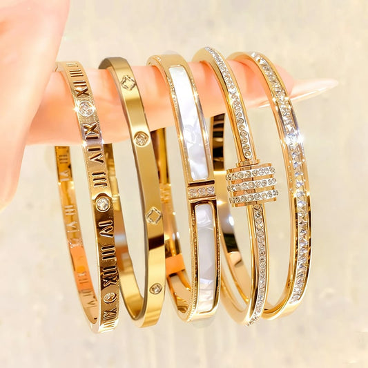 Nebuluxe 5-teiliges Elegantes Edelstahl-Armband-Set, Modisches Klassisches Design & Farbbeständig