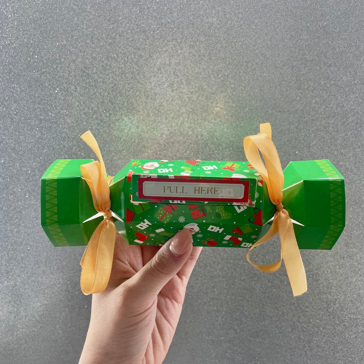 Jovela — Festive Holiday Money Pull Pouch with Candy Shape