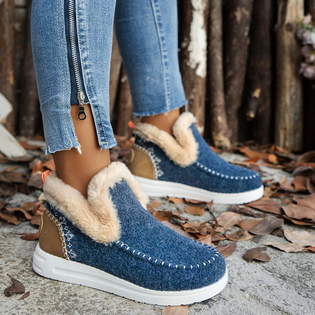 Velloro Bloom — Women’s Weatherproof Fleece-Lined Boots for Winter