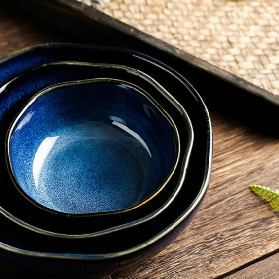 Kana Blaue Keramikschale — Robuste Porzellanschale mit Elegantem Japanischem Design