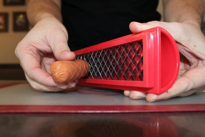 Hot Dog Slicer™ — Sytytä suun kostuttava maku ja tee vaikutus jokaisessa grillijuhlassa
