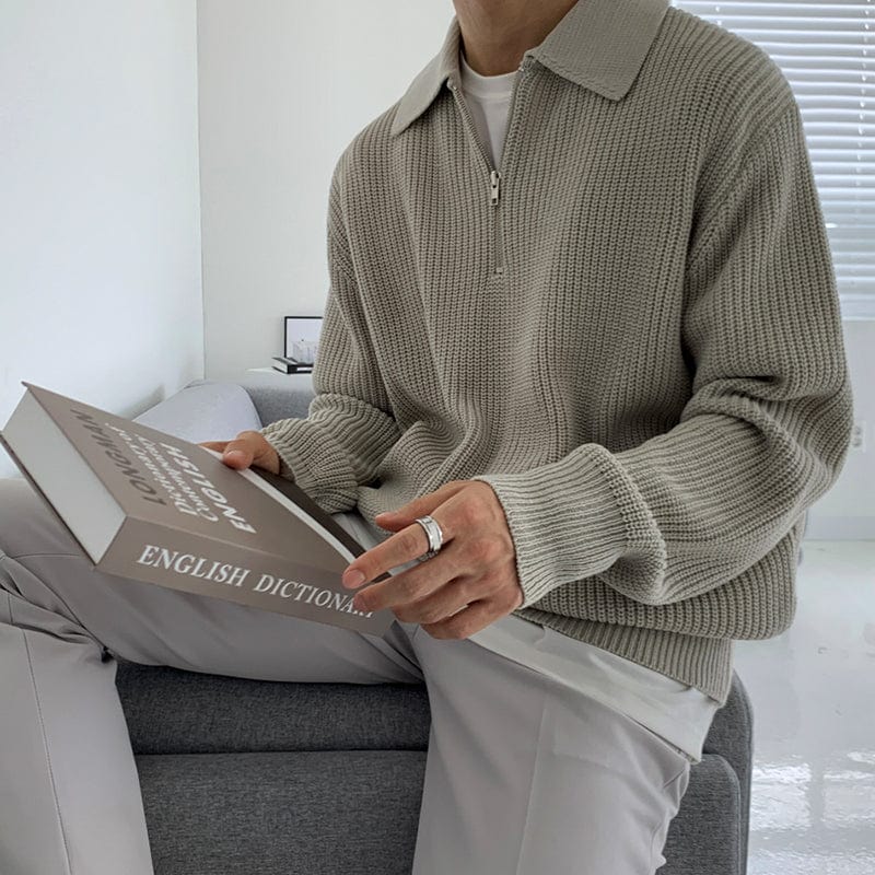 Norla — Gestrickter Pullover mit halbem Reißverschluss und verstellbarem Kragen
