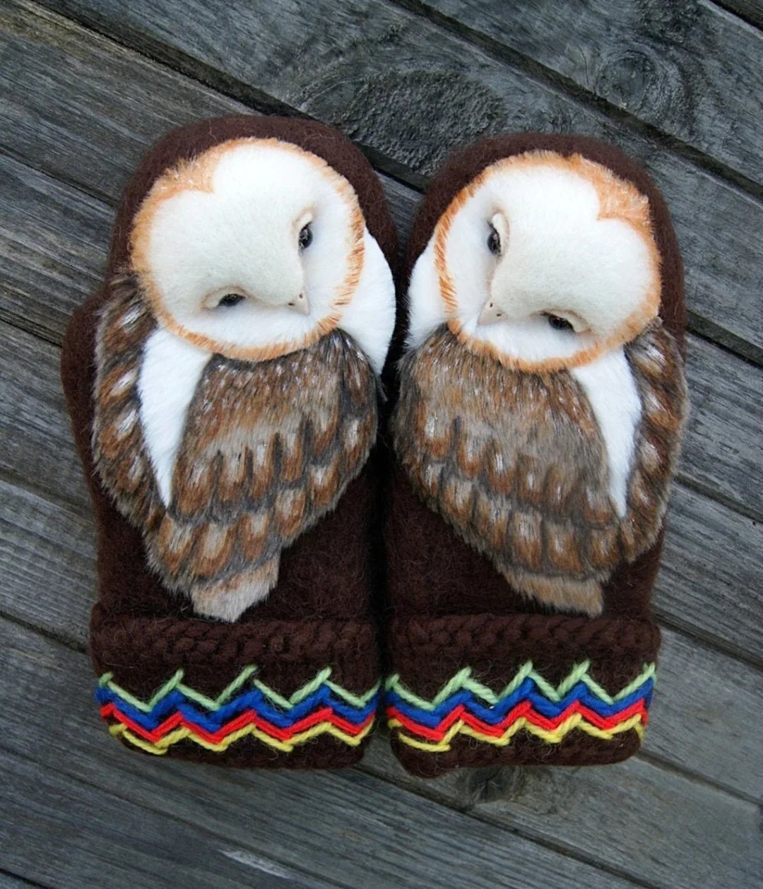 Alvryn Nordic Wool Mittens — Handknitted Warmth with Owl Detail